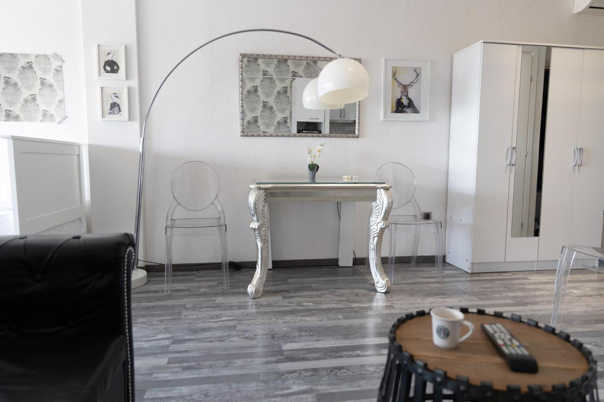 Center Iii By Casa D'oro Apartment *