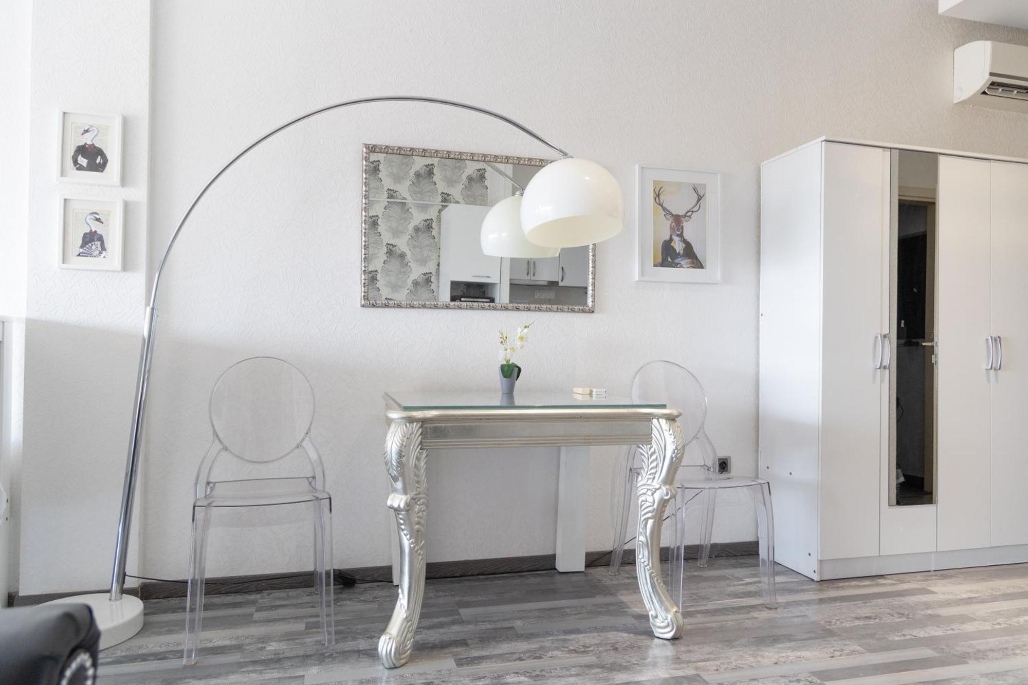 Center Iii By Casa D'oro Thessaloniki